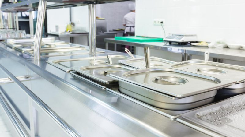 Mese frigorifice din inox: Avantaje și recomandări pentru durabilitate maximă
